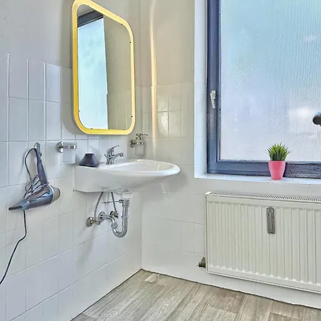 2-z N5 Fuer 4 Pers, 2 Ez Und 1db Lage, Naehe Hbf, Messe Dus Apartmán